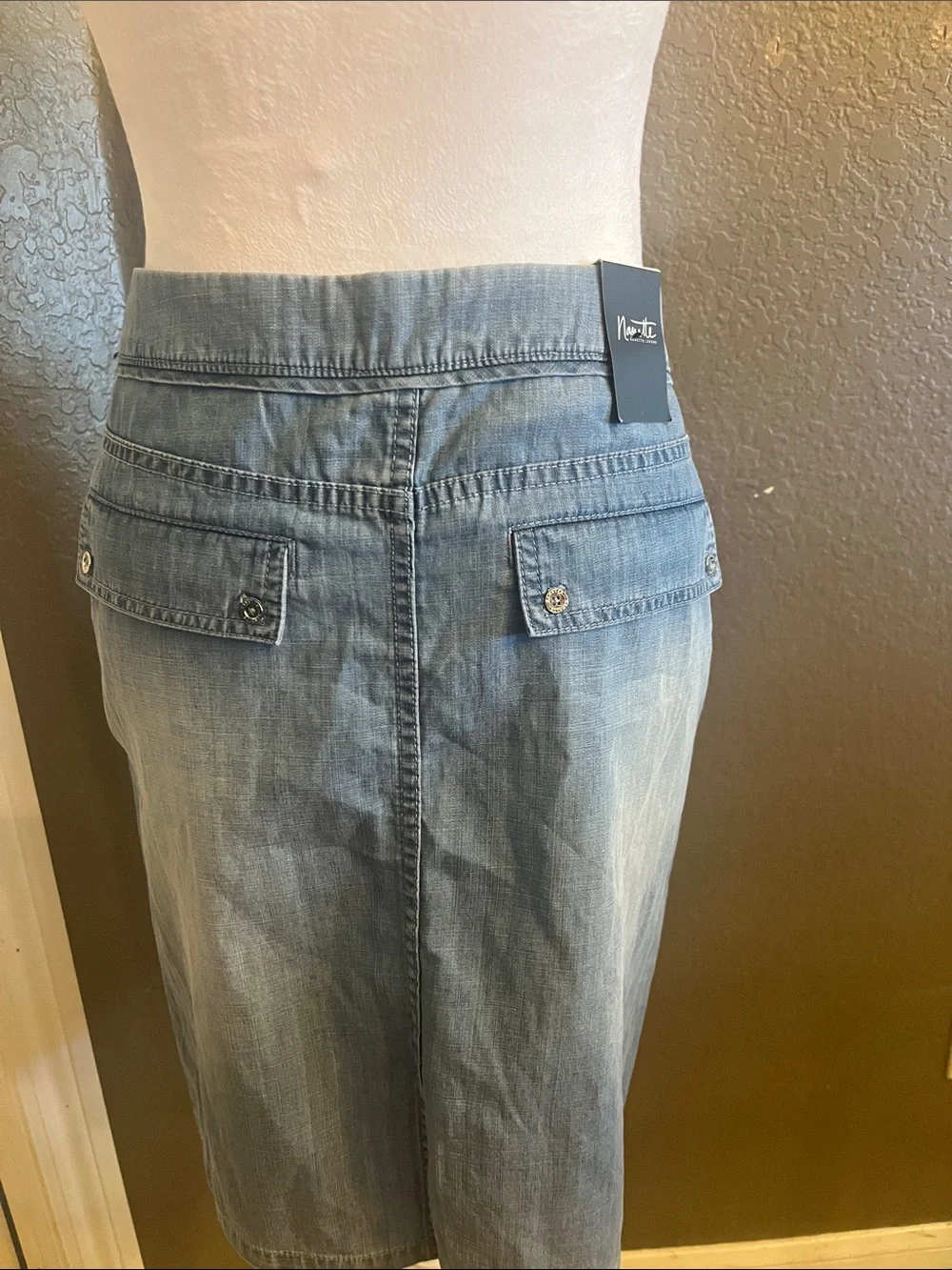 Nanette Lepore Light Blue Denim Midi Pencil Skirting size 8